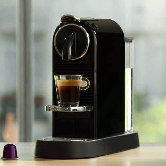 Kompakt Nespresso kapsel maskine